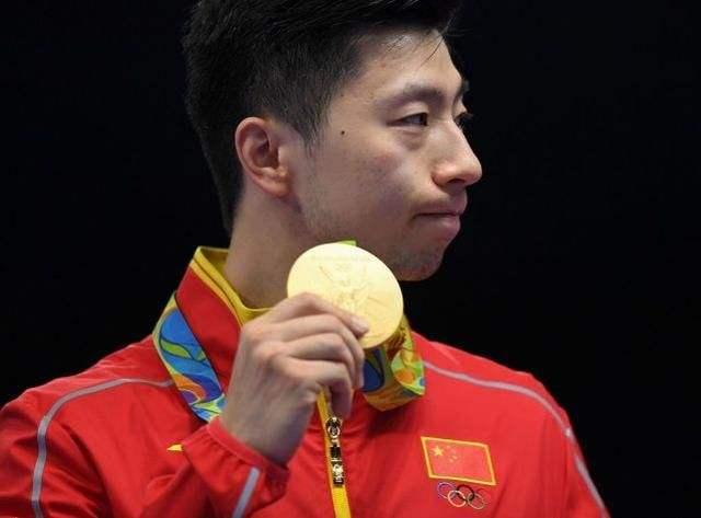 代表三支不同球队连续5场欧冠进球，哈兰德是历史第一人