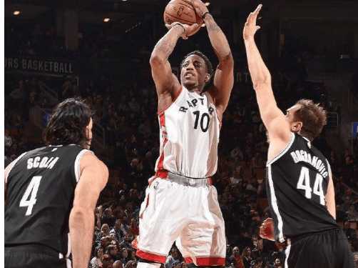 博涅克：莱万是过去二三十年里世界上最好的九号球员