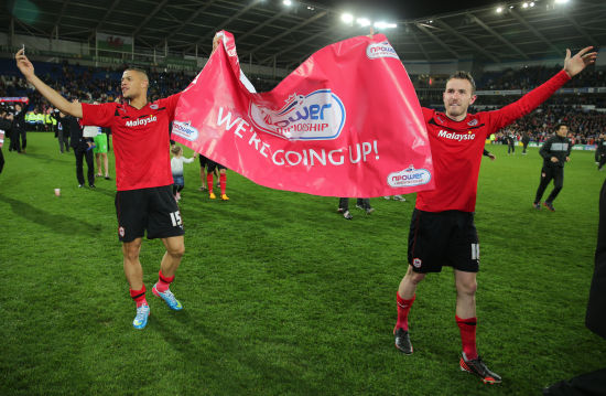 坐镇主场迎 坐镇主场迎